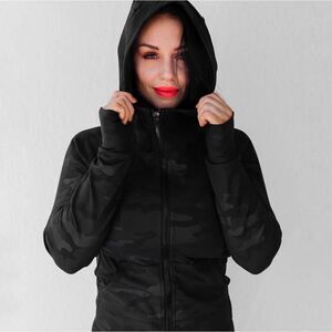 Celestial Bodiez blackout collection black camo power zip hoodie medium excellen